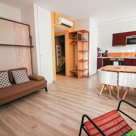 Les Halles Positives, Draps Compris Sarlat-la-Caneda Exterior photo